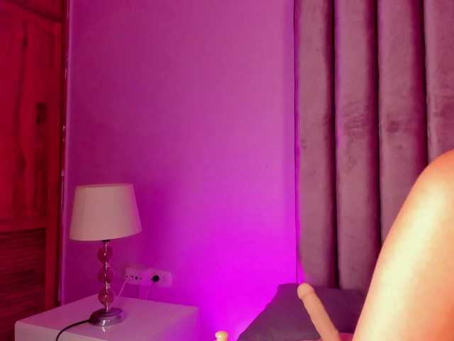 Gabriela-Suarez-1 live cam on BongaCams