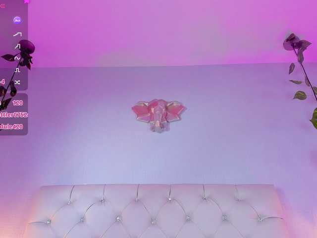 Gabriela-Suarez-1 live cam on BongaCams