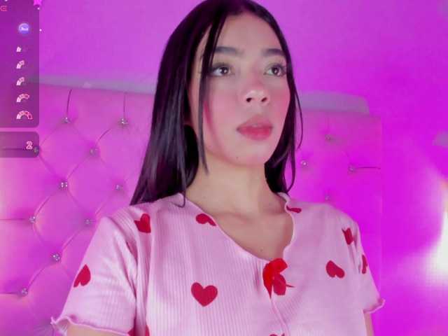 Gabriela-Suarez-1 live cam on BongaCams