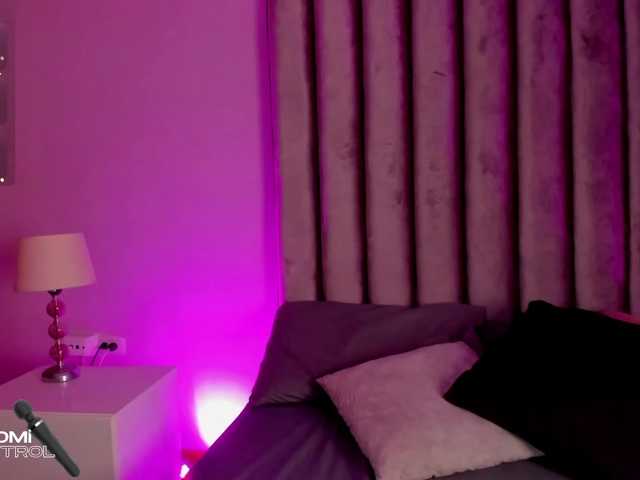 Gabriela-Suarez-1 live cam on BongaCams