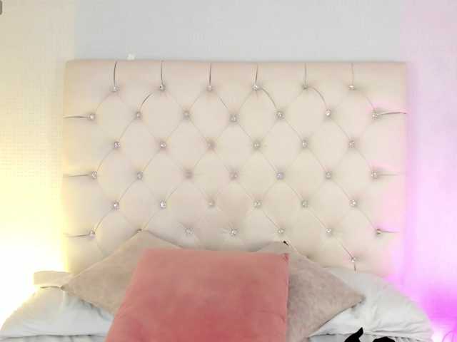 Gabriela-Suarez-1's BongaCams show and profile