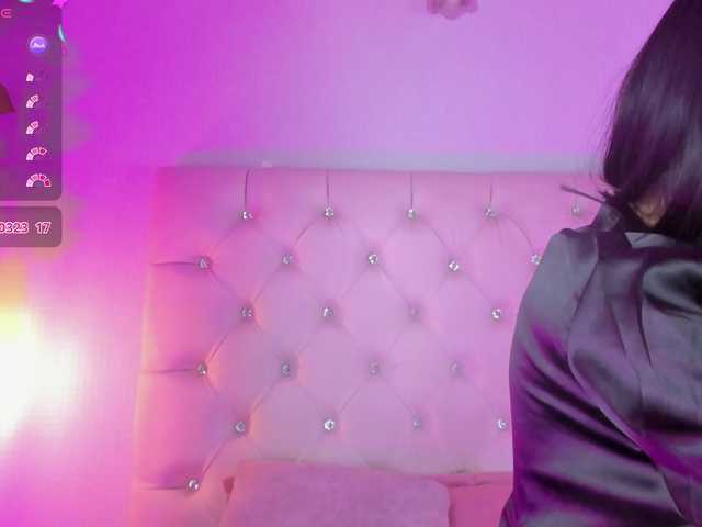 Gabriela-Suarez-1 live cam on BongaCams