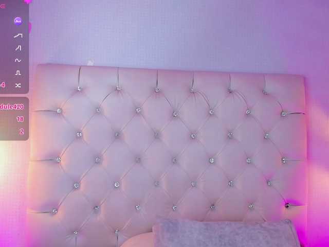 Gabriela-Suarez-1 live cam on BongaCams