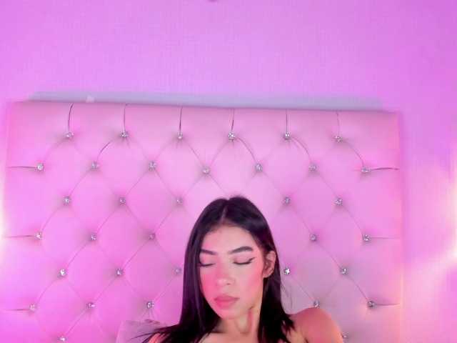 Gabriela-Suarez-1 live cam on BongaCams