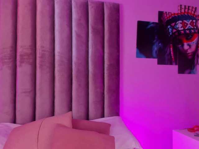 Gabriela-Suarez-1 live cam on BongaCams
