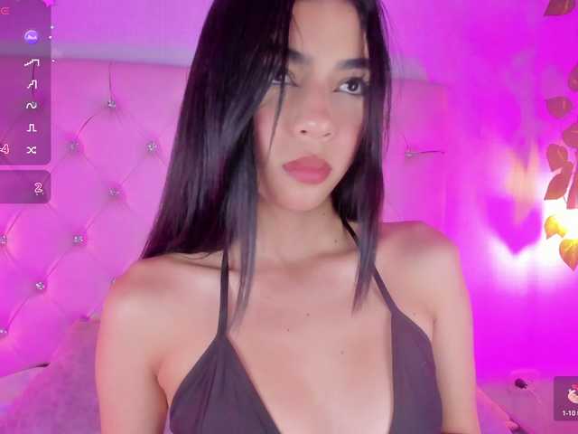 Gabriela-Suarez-1 live cam on BongaCams
