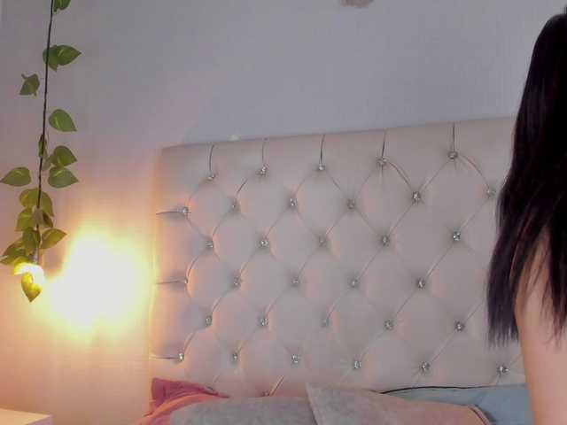 Gabriela-Suarez-1 live cam on BongaCams