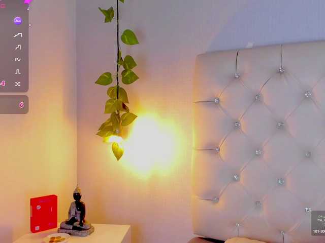 Gabriela-Suarez-1 live cam on BongaCams