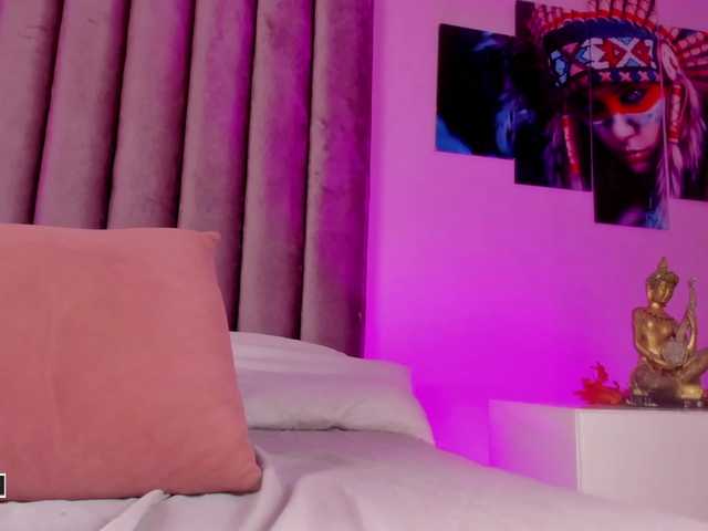 Gabriela-Suarez-1 live cam on BongaCams