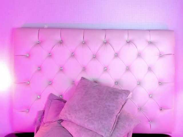 Gabriela-Suarez-1 live cam on BongaCams
