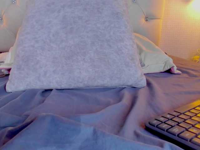 Gabriela-Suarez-1 live cam on BongaCams