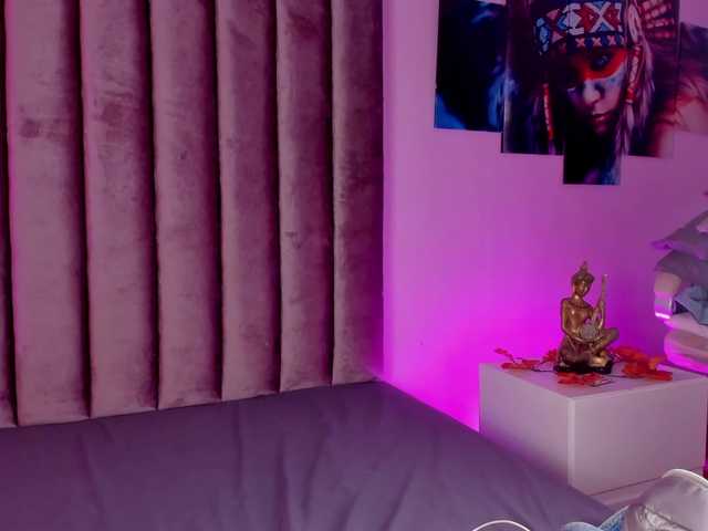 Gabriela-Suarez-1 live cam on BongaCams