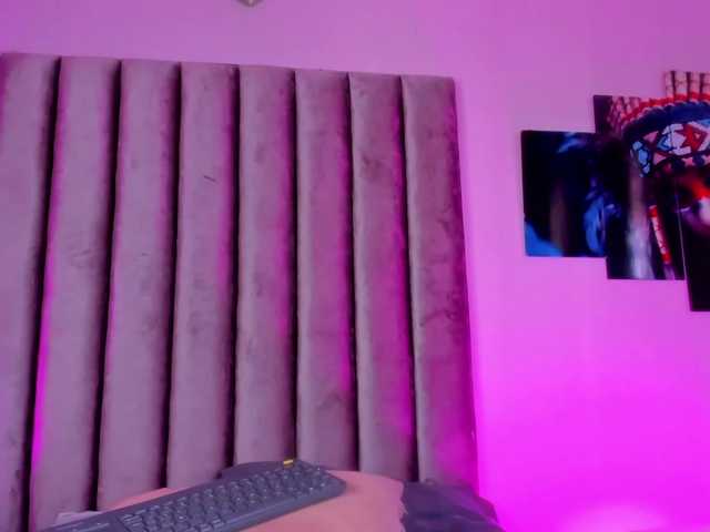 Gabriela-Suarez-1 live cam on BongaCams