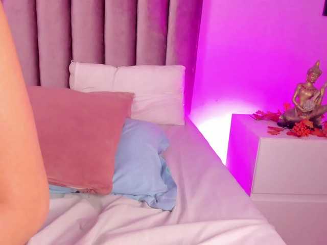 Gabriela-Suarez-1's BongaCams show and profile