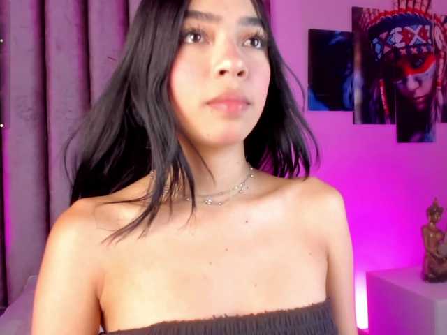 Gabriela-Suarez-1 live webcam show