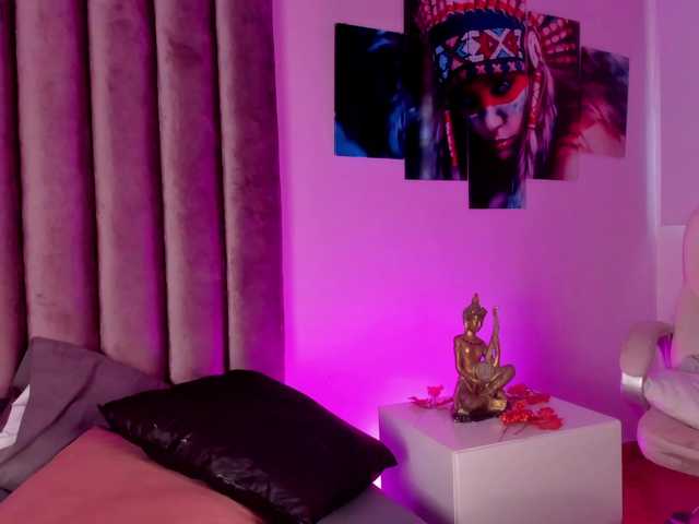 Gabriela-Suarez-1 live cam on BongaCams