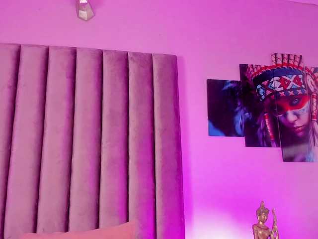 Gabriela-Suarez-1's BongaCams show and profile