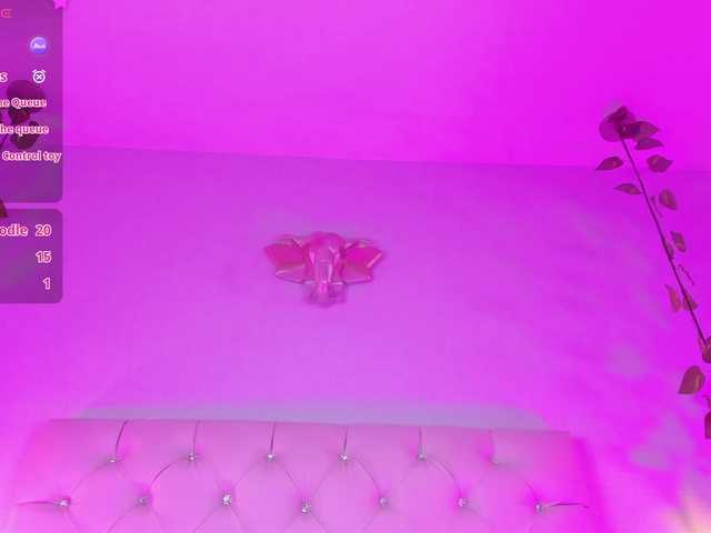 Gabriela-Suarez-1 live cam on BongaCams