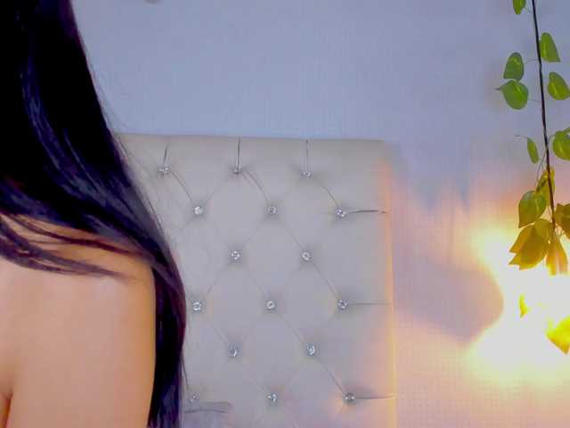 Gabriela-Suarez-1 live cam on BongaCams