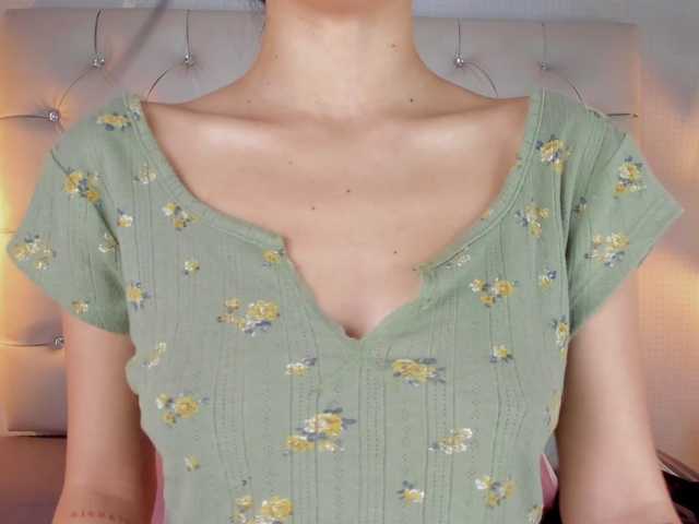 Gabriela-Suarez-1 live cam on BongaCams