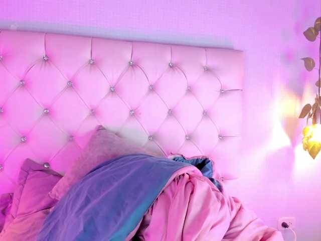 Gabriela-Suarez-1 live cam on BongaCams