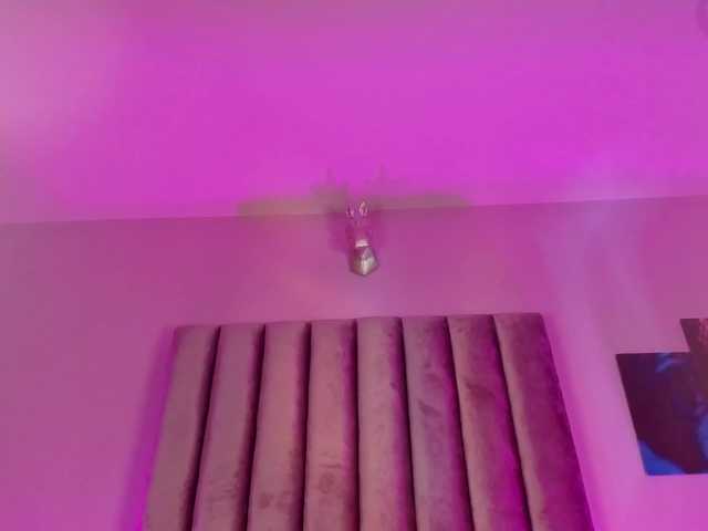 Gabriela-Suarez-1 live cam on BongaCams