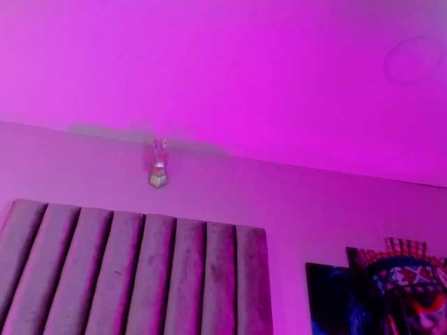 Gabriela-Suarez-1 live cam on BongaCams