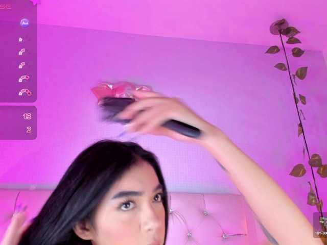 Gabriela-Suarez-1 live cam on BongaCams