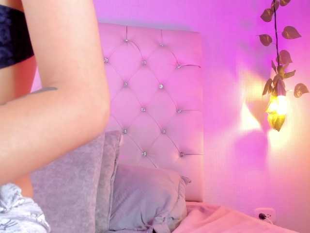 Gabriela-Suarez-1 live cam on BongaCams