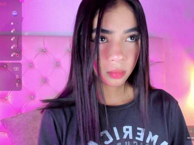 Gabriela-Suarez-1 live cam on BongaCams