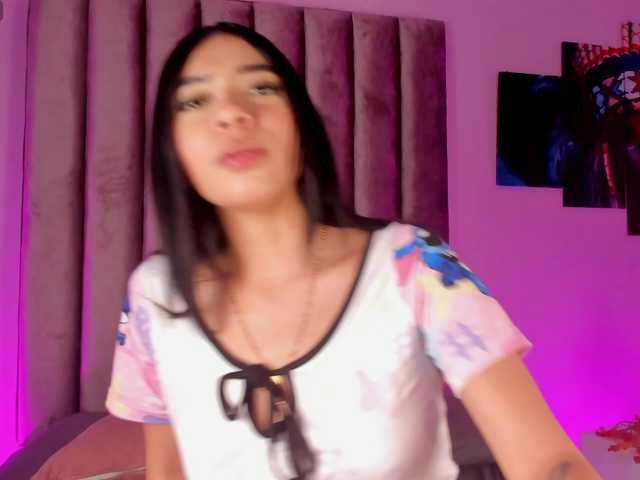 Gabriela-Suarez-1 live cam on BongaCams