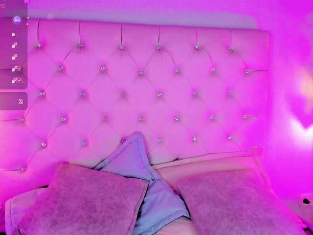Gabriela-Suarez-1 live cam on BongaCams