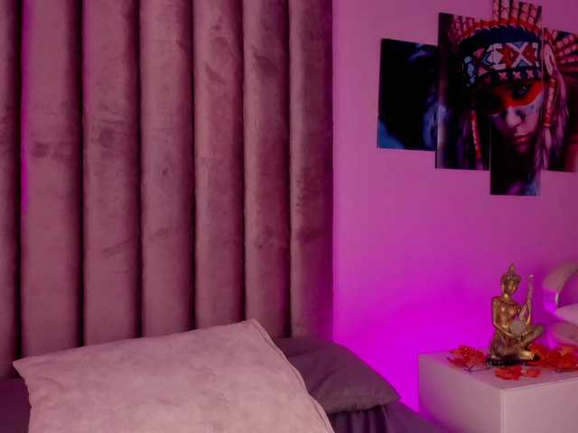 Gabriela-Suarez-1 live cam on BongaCams