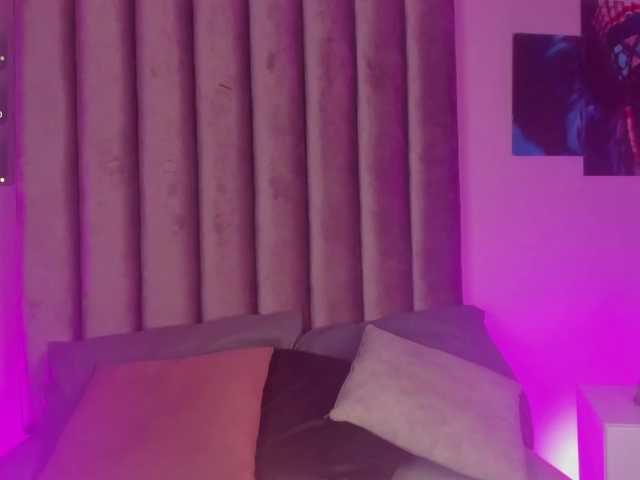 Gabriela-Suarez-1 live cam on BongaCams