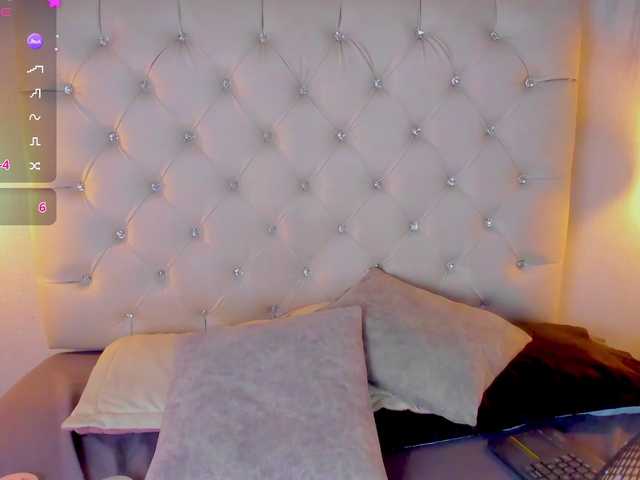 Gabriela-Suarez-1 live cam on BongaCams