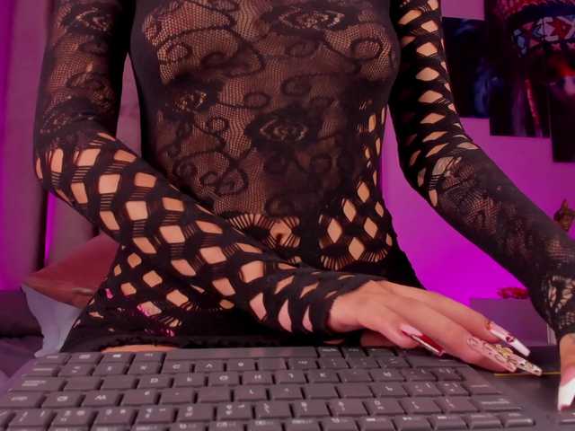 Gabriela-Suarez-1 live cam on BongaCams