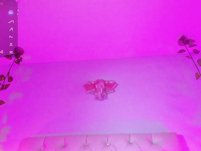 Gabriela-Suarez-1 live cam on BongaCams