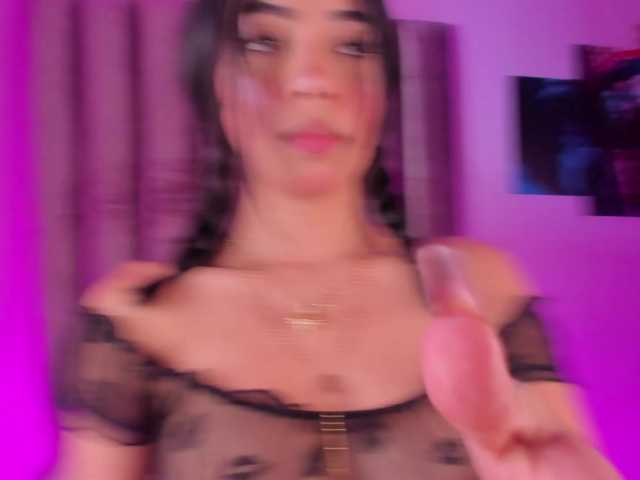 Gabriela-Suarez-1 live cam on BongaCams