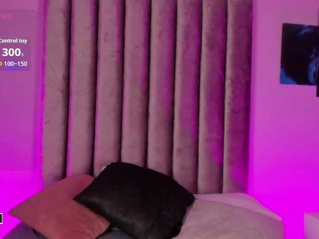 Gabriela-Suarez-1 live cam on BongaCams