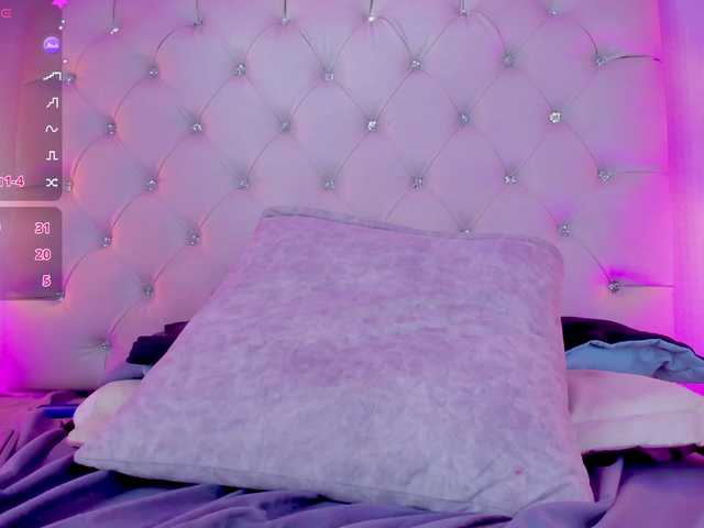 Gabriela-Suarez-1 live cam on BongaCams