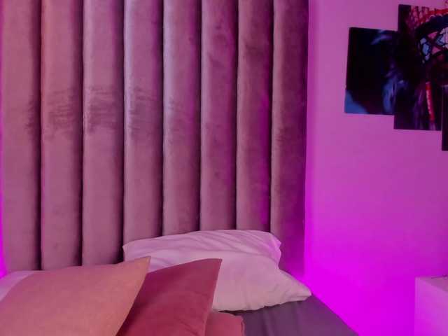 Gabriela-Suarez-1 live cam on BongaCams