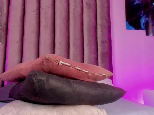 Gabriela-Suarez-1 live cam on BongaCams