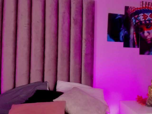Gabriela-Suarez-1 live cam on BongaCams