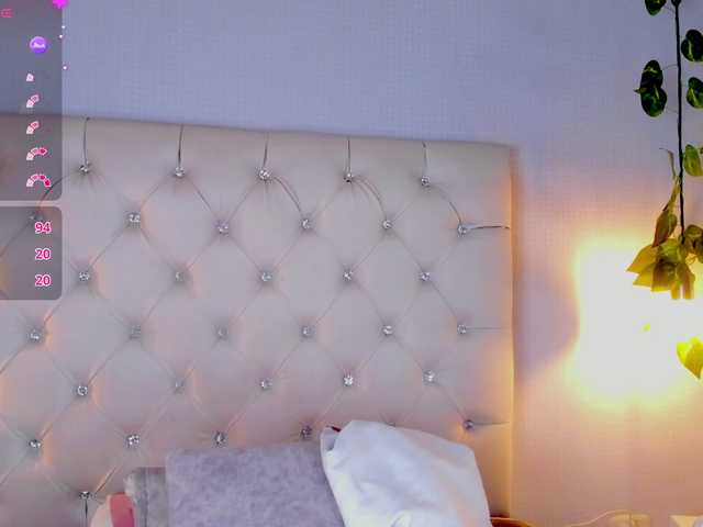 Gabriela-Suarez-1 live cam on BongaCams