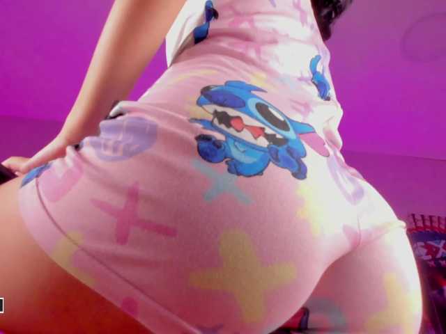 Gabriela-Suarez-1 live cam on BongaCams