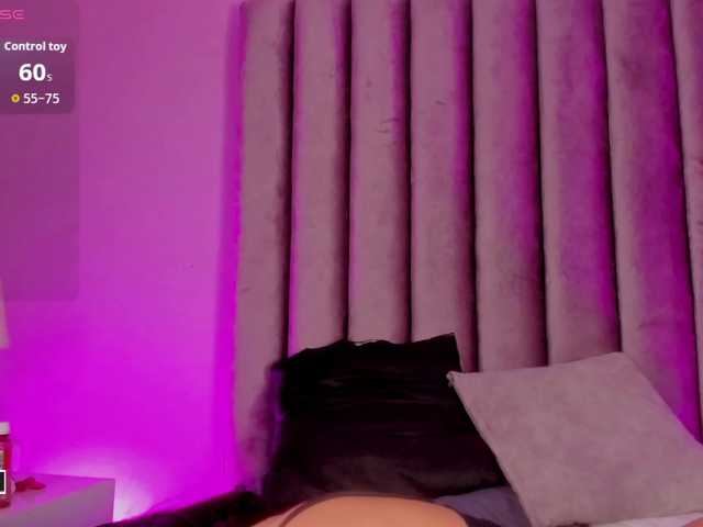 Gabriela-Suarez-1 live cam on BongaCams