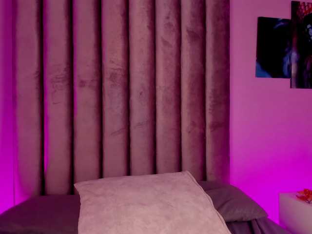 Gabriela-Suarez-1 live cam on BongaCams