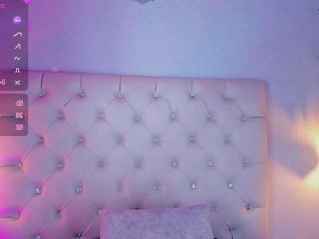 Gabriela-Suarez-1 live cam on BongaCams