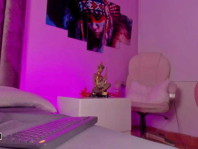 Gabriela-Suarez-1 live cam on BongaCams