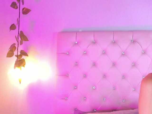 Gabriela-Suarez-1 live cam on BongaCams